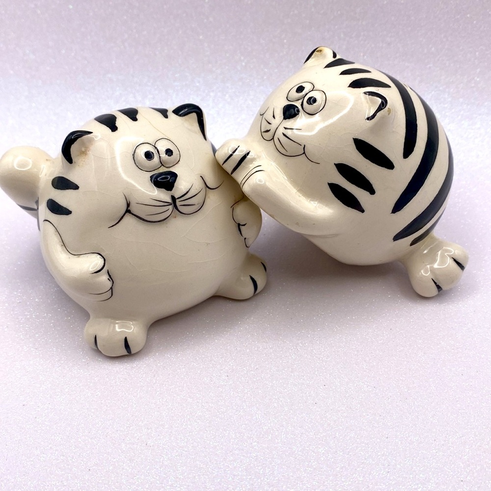 Pier 1 Discontinued Fat Cat High Quality Ceramic Salt And Pepper Shaker Set